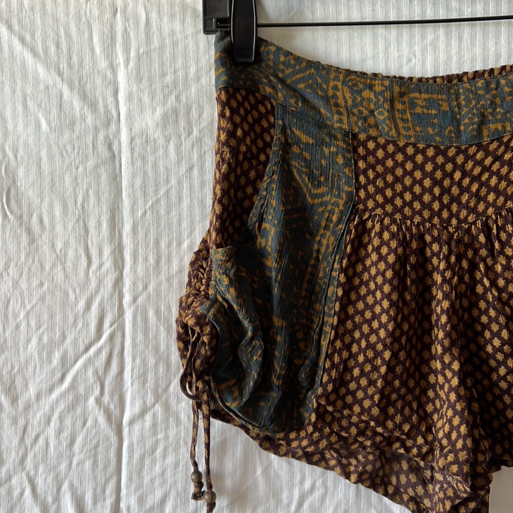 Free People shorts - Picture 2 of 9